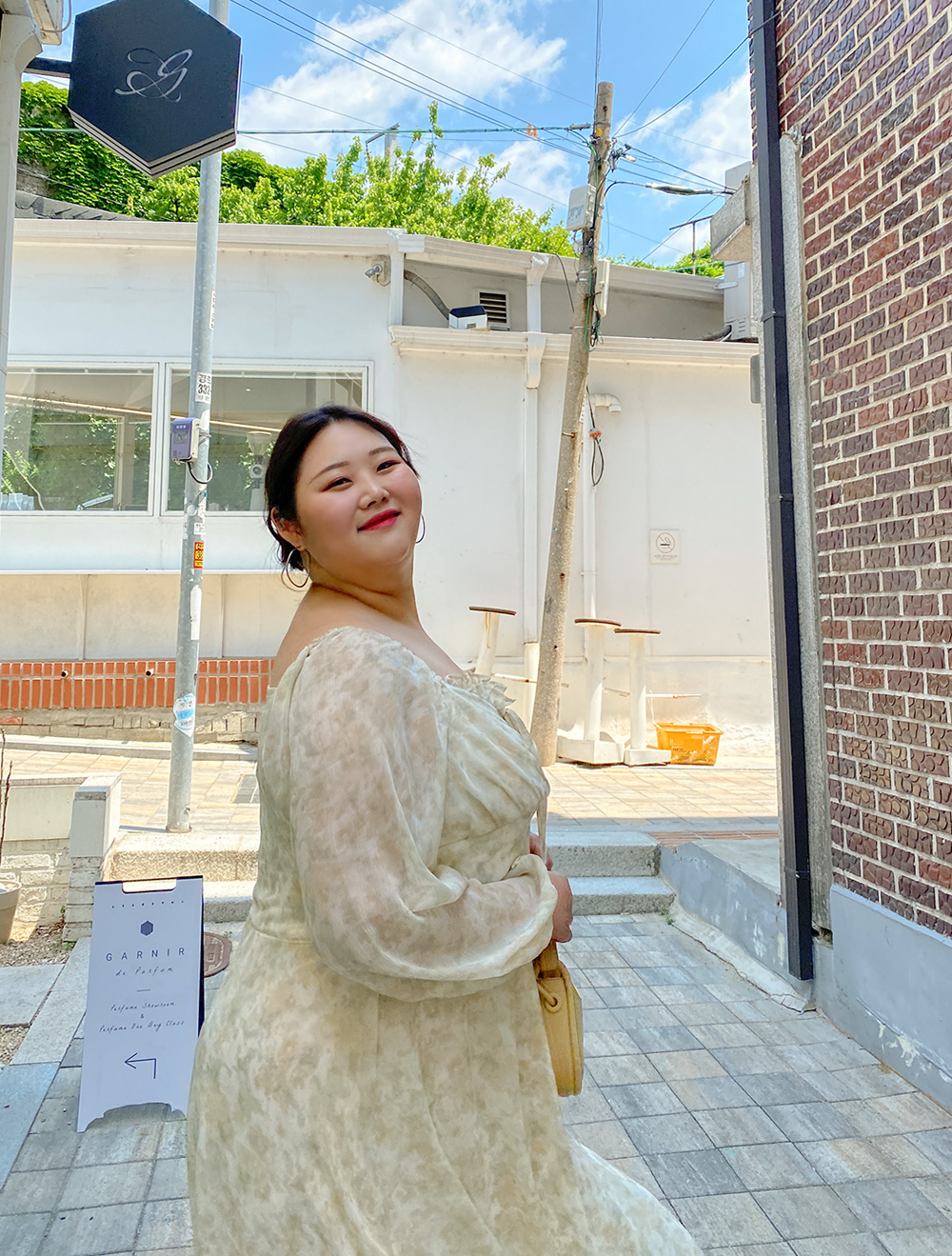 [아일뷰 플라워 셔링 퍼프 롱원피스]